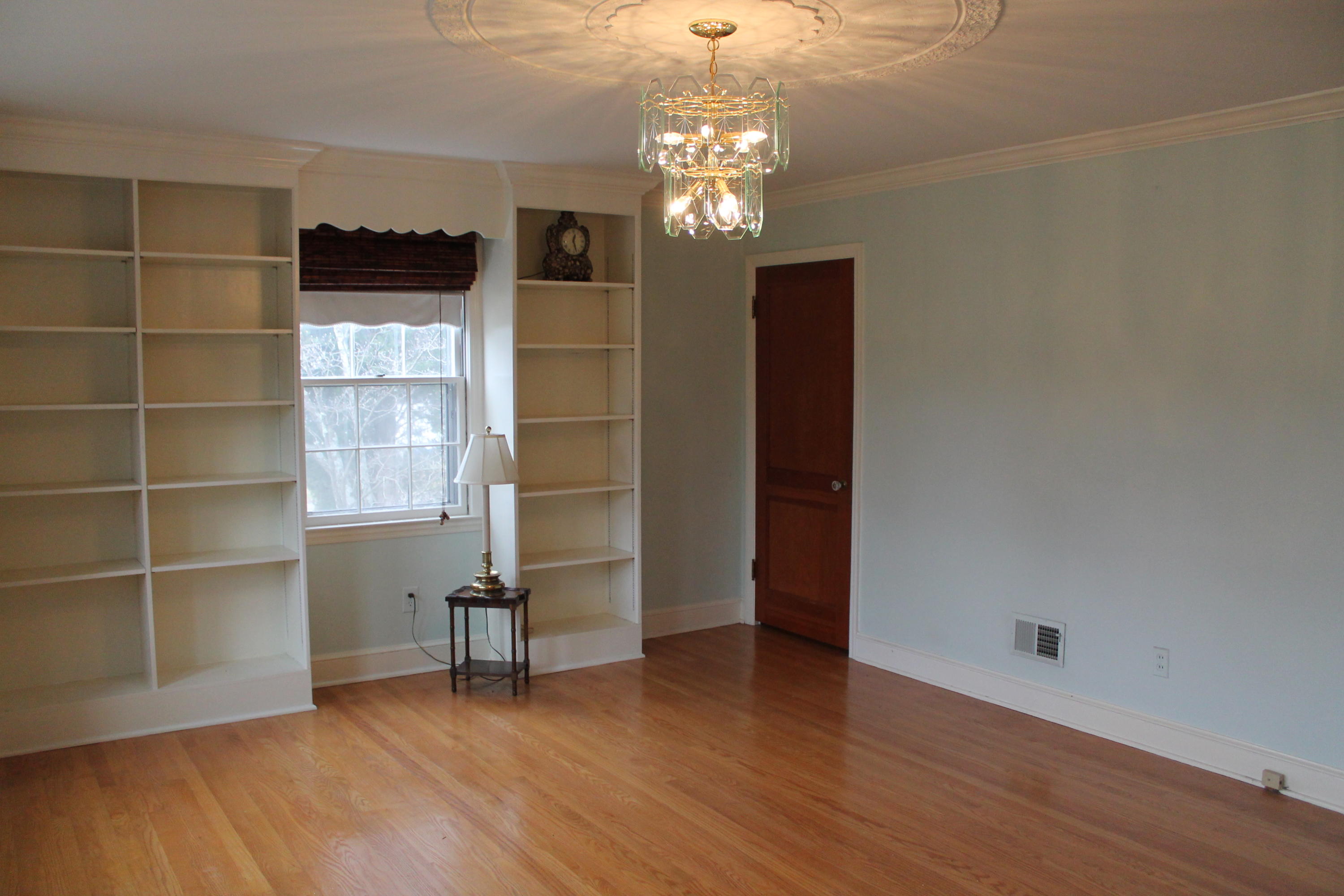 5431 Cove Road Roanoke, VA 24019 - Photo 7 of 45 Door to upper level