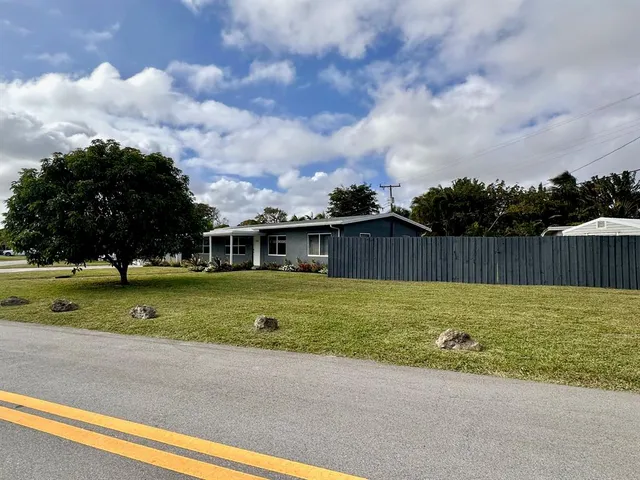 $6,000 | 525 Northeast 27th Street, Wilton Manors, FL 33334