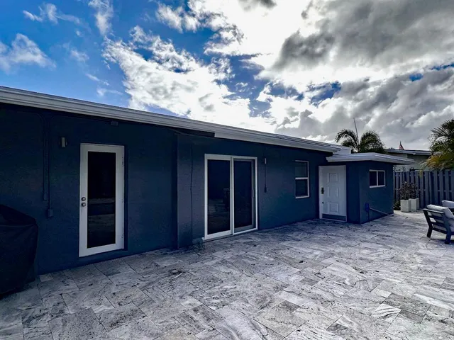 $6,000 | 525 Northeast 27th Street, Wilton Manors, FL 33334