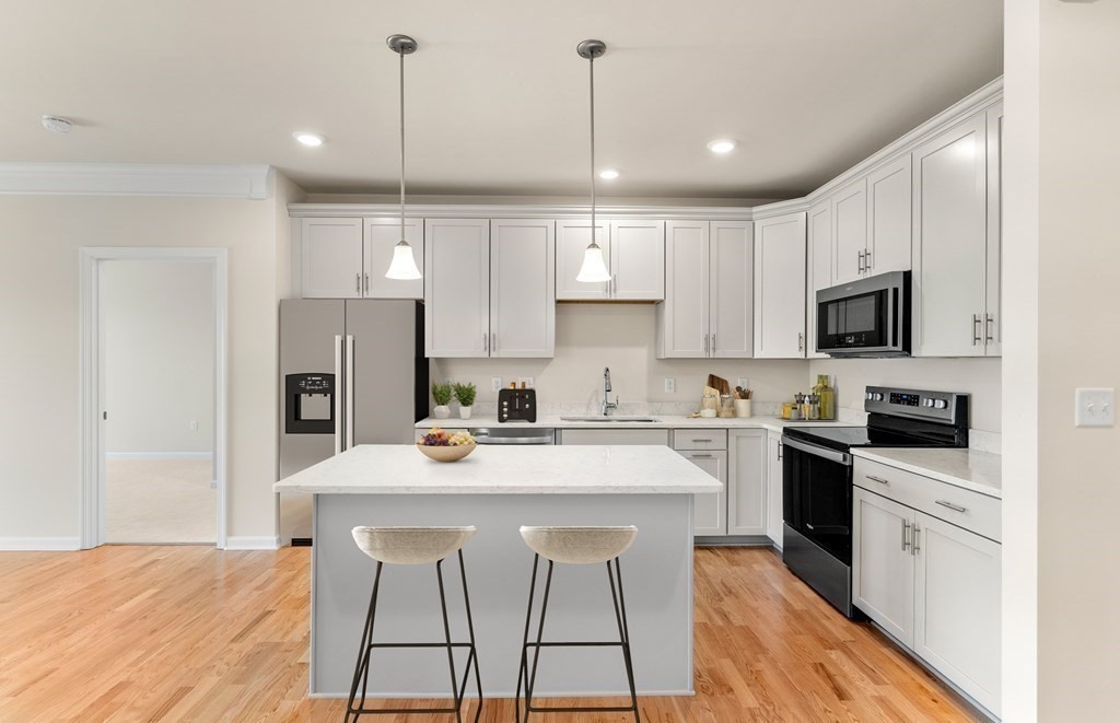 2 Stratton Drive, Unit 102 Woburn, MA 01801 - Photo 5 of 14