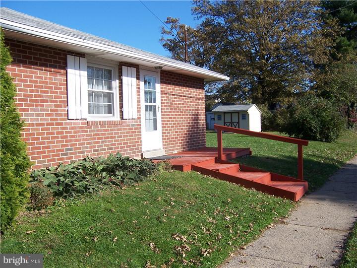 420 Washington Street Spring City, PA 19475 - Photo 2 of 18 Exterior Side
