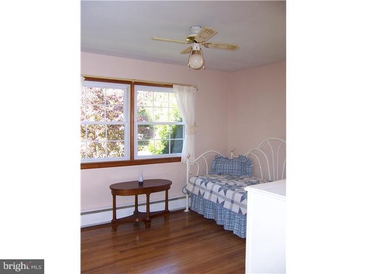 420 Washington Street Spring City, PA 19475 - Photo 12 of 18 Bedroom 2