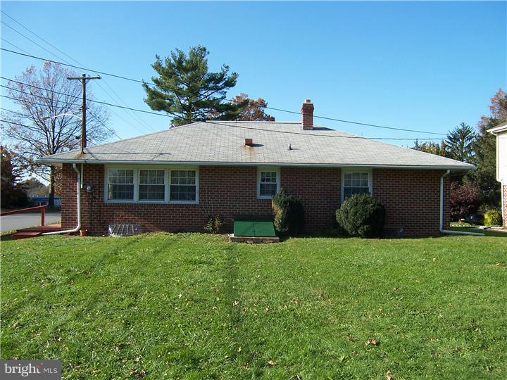 420 Washington Street Spring City, PA 19475 - Photo 3 of 18 Exterior Back