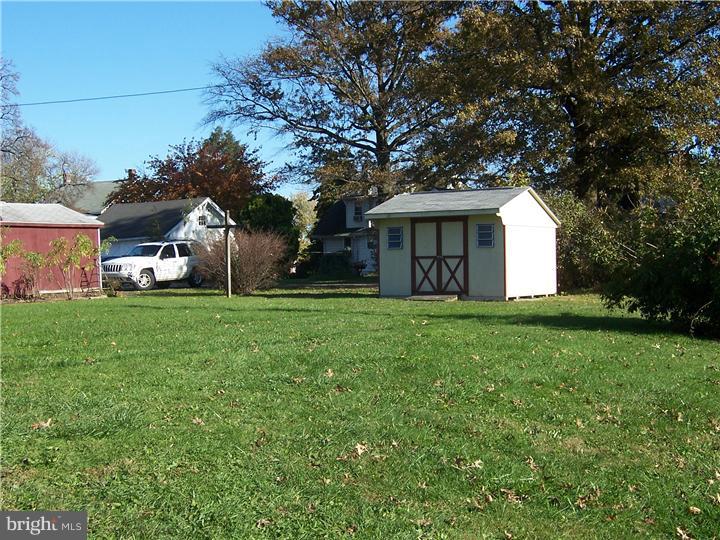 420 Washington Street Spring City, PA 19475 - Photo 4 of 18 Storage Shed