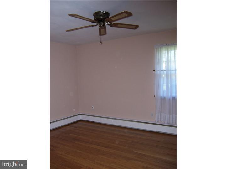 420 Washington Street Spring City, PA 19475 - Photo 10 of 18 Bedroom - Main
