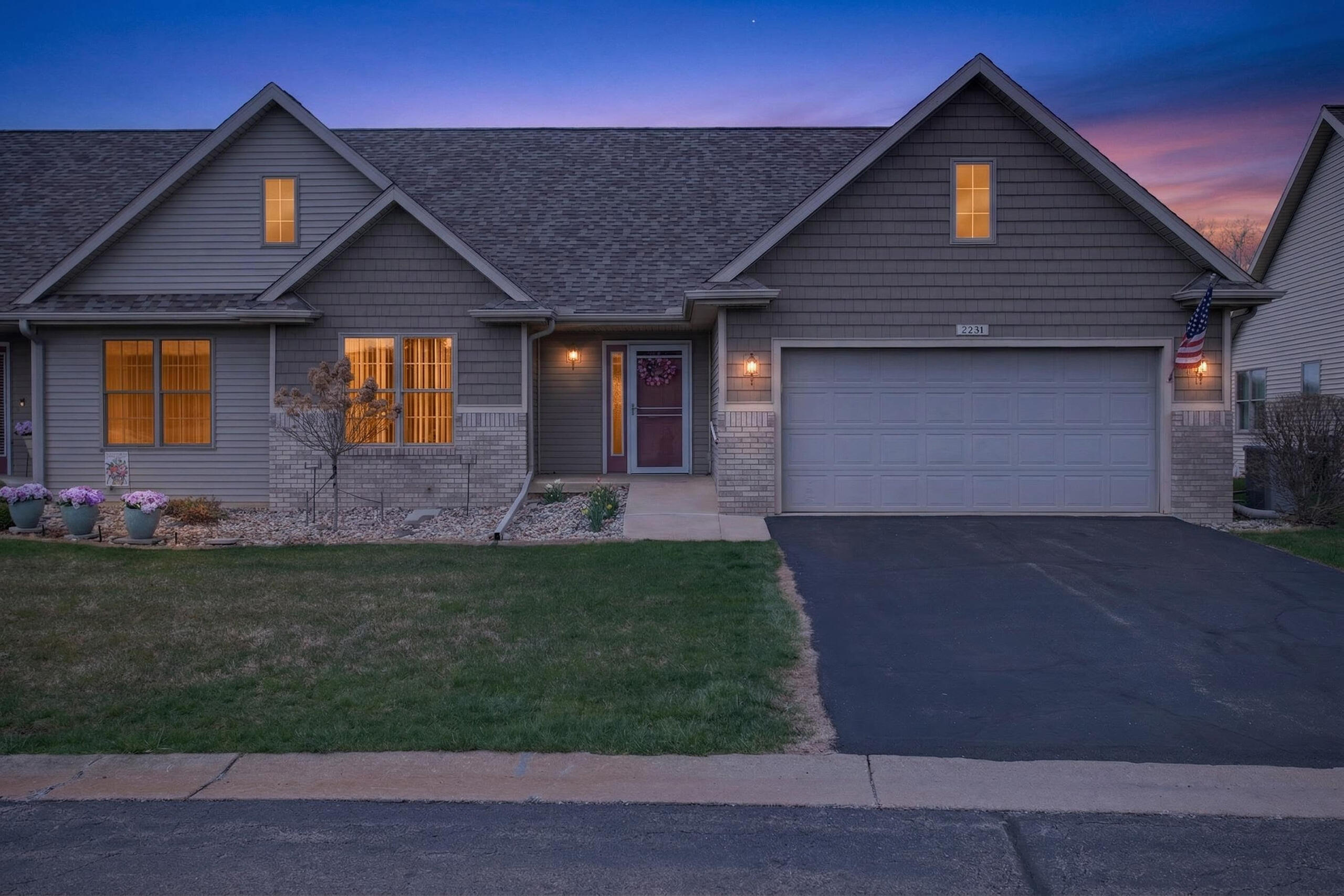 2934 Countryside Lane Jackson, MI 49203 - Photo 40 of 48 044_0N0A0799#twilight