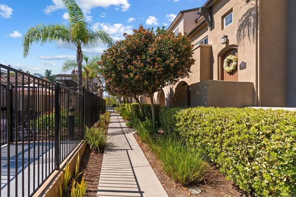 $799,000 | 16914 Torbett Lane, Unit 16, San Diego, CA 92127