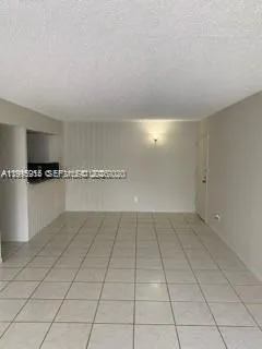 $1,900 | 5921 Washington Street, Unit 122, Hollywood, FL 33023