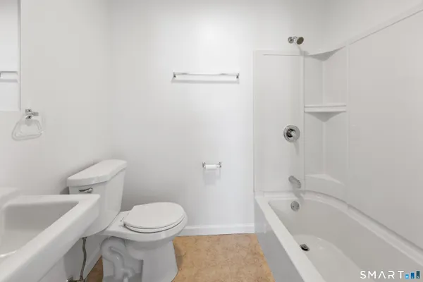 $1,450 | 46 North Cherry Street, Unit 8, Wallingford, CT 06492