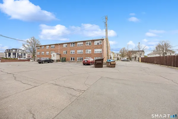 $1,450 | 46 North Cherry Street, Unit 8, Wallingford, CT 06492