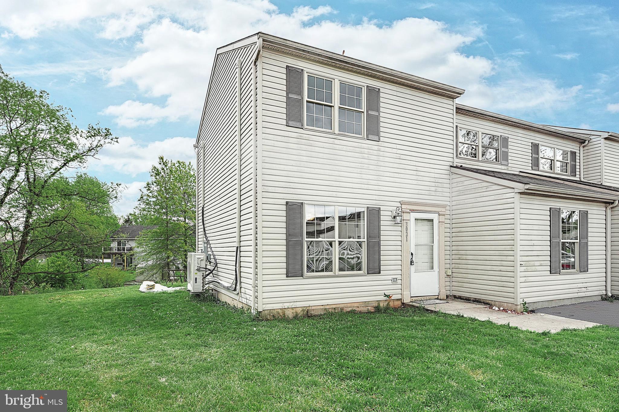 3021 Spectrum Road Dover, PA 17315 - Photo 3 of 28 Gallery Image 3
