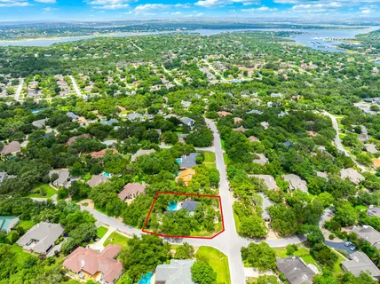 $849,000 | 201 Timpanagos Drive, Lakeway, TX 78734