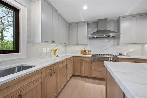 $2,699,900 | 1975 Sunset Ridge Road, Northfield, IL 60093