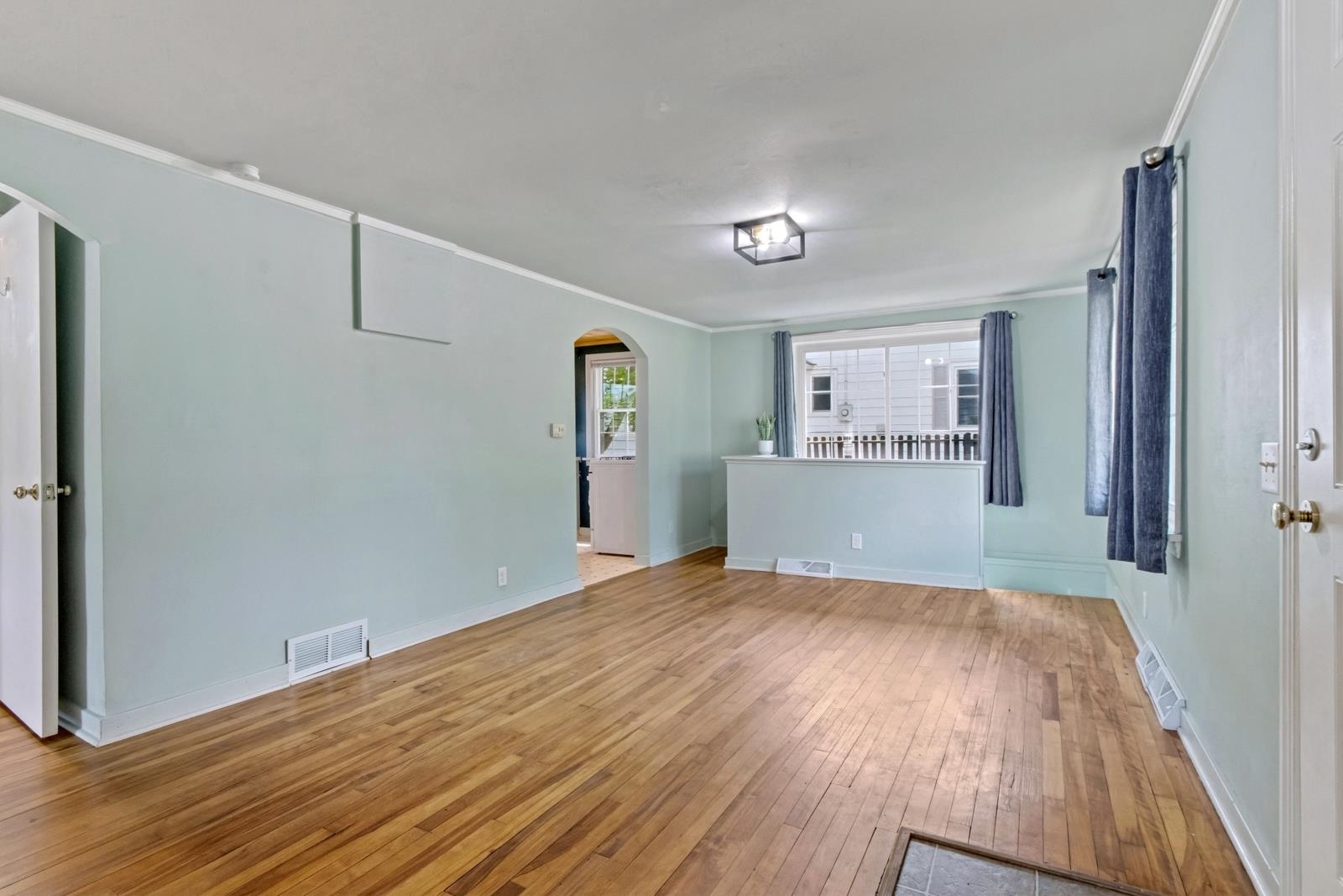 4711 Camden Road Madison, WI 53716 - Photo 14 of 39