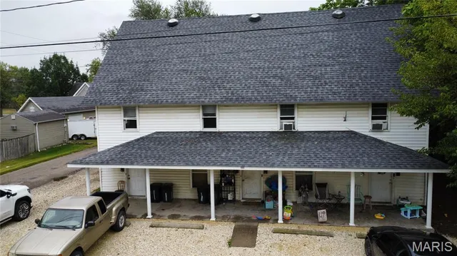 $260,000 | 606 West Locust Street, Bowling Green, MO 63334