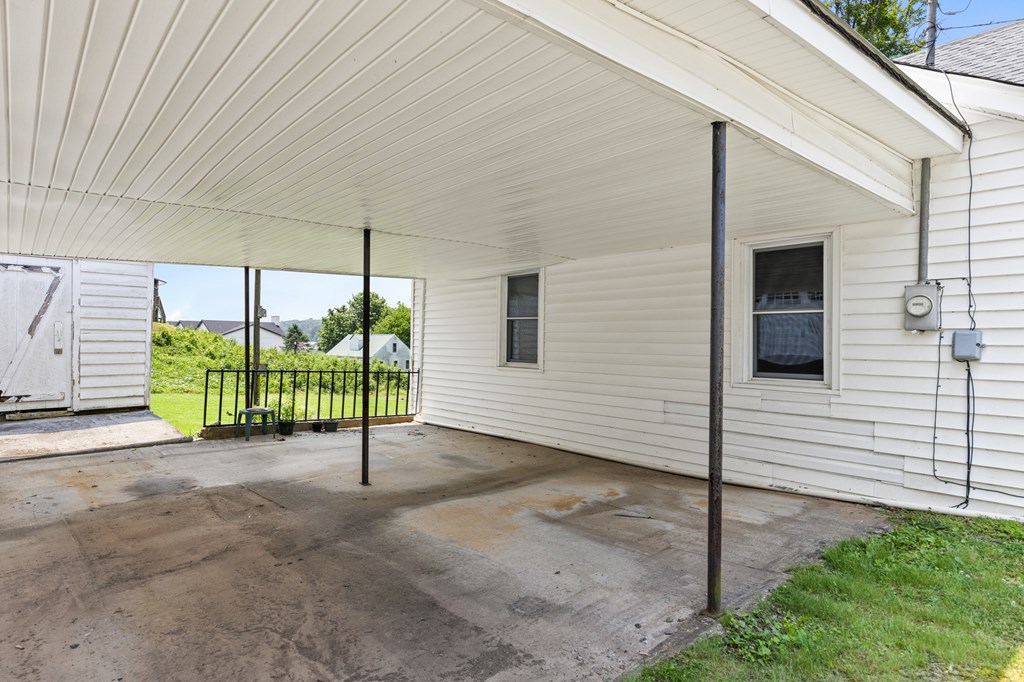 34 Hall Street Blue Ridge, GA 30513 - Photo 5 of 30