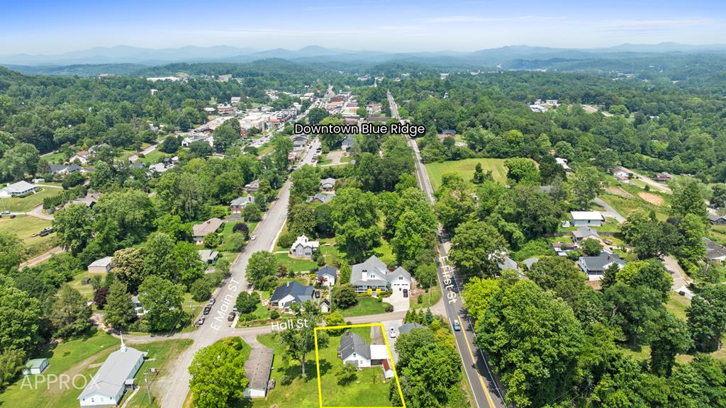 34 Hall Street Blue Ridge, GA 30513 - Photo 7 of 30