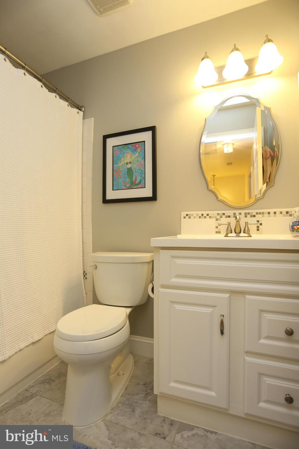 7527 Broken Staff Columbia, MD 21045 - Photo 18 of 30 Bath