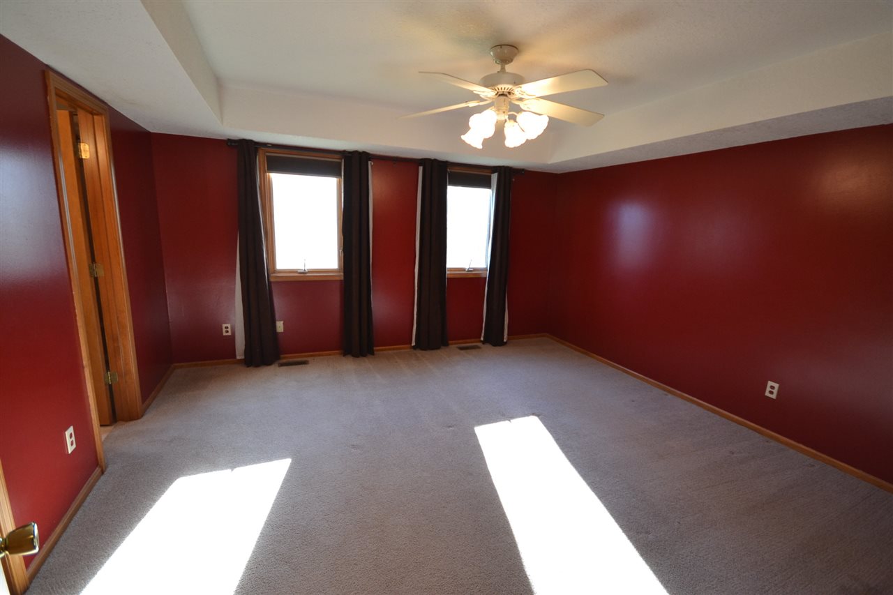 2323 Broken Oak Road Fort Wayne, IN 46818 - Photo 8 of 17