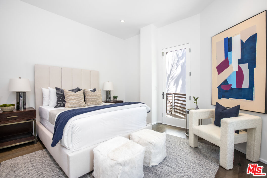 1642 Lindacrest Drive Beverly Hills, CA 90210 - Photo 15 of 22