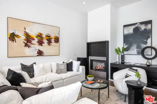 $3,695,000 | 1642 Lindacrest Drive, Beverly Hills, CA 90210