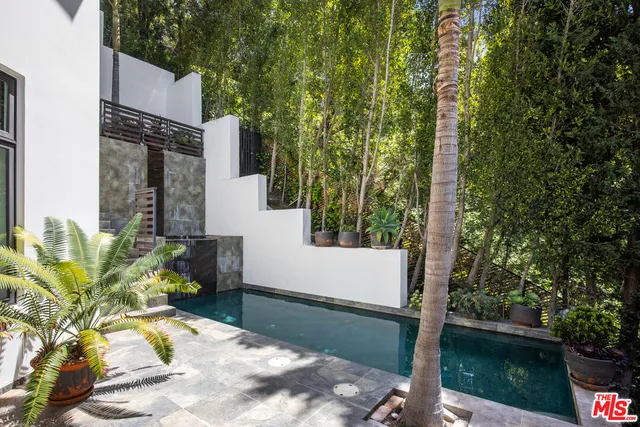 $3,695,000 | 1642 Lindacrest Drive, Beverly Hills, CA 90210