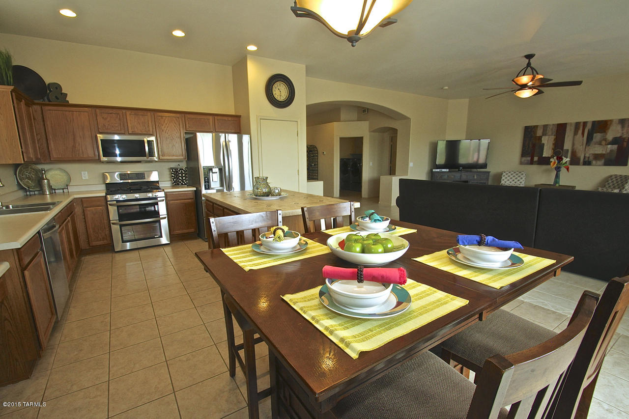 3442 South Desert Promenade Road Tucson, AZ 85735 - Photo 15 of 37