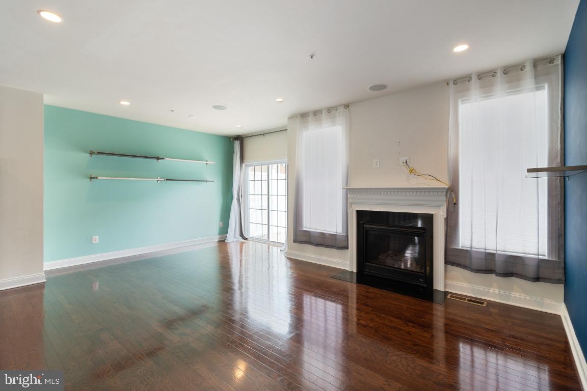 2335 Asberry Road Hanover, MD 21076 - Photo 20 of 44 Living Room