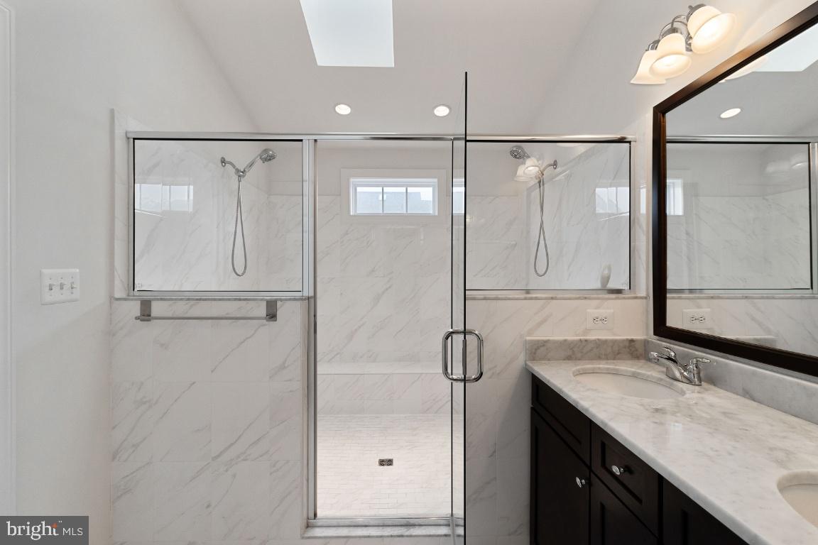 2335 Asberry Road Hanover, MD 21076 - Photo 27 of 44 Super Size shower