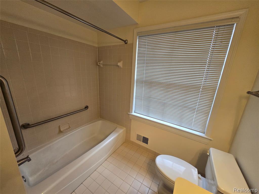 3810 Rochester Road Royal Oak, MI 48073 - Photo 21 of 30