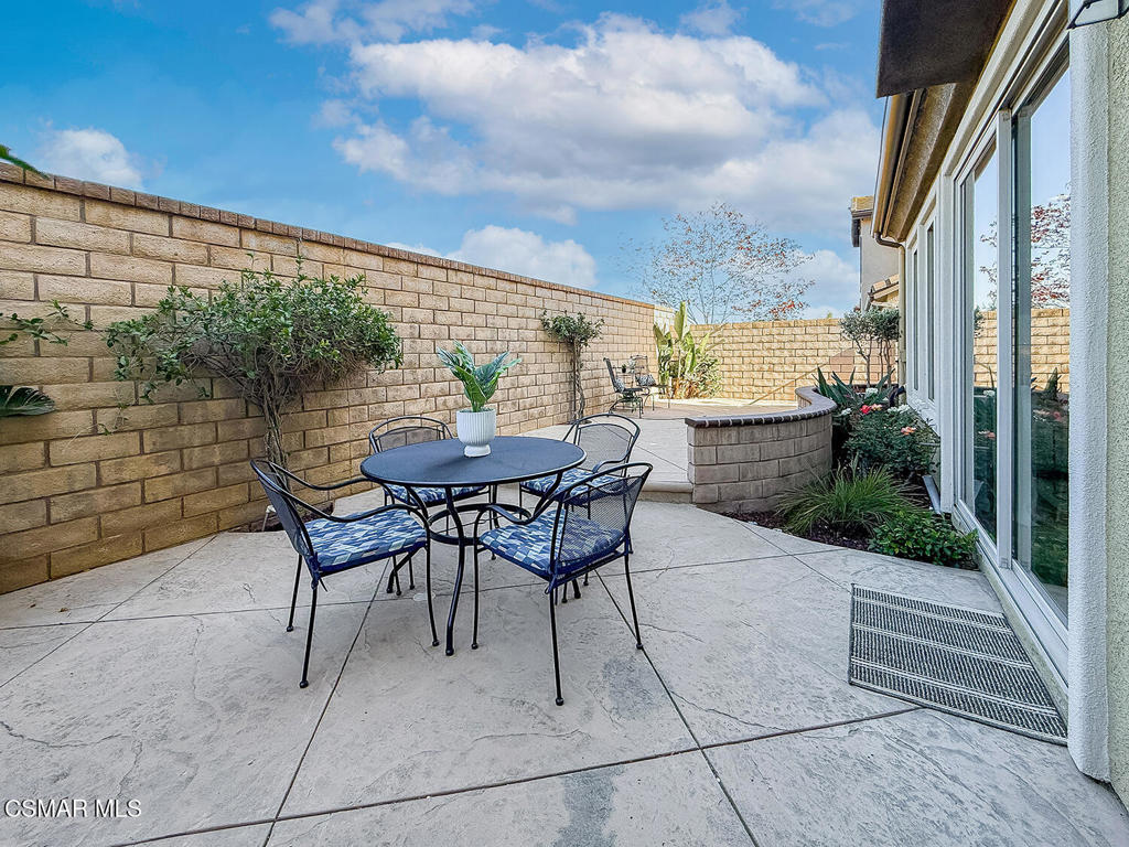 6838 Simmons Way Moorpark, CA 93021 - Photo 37 of 45