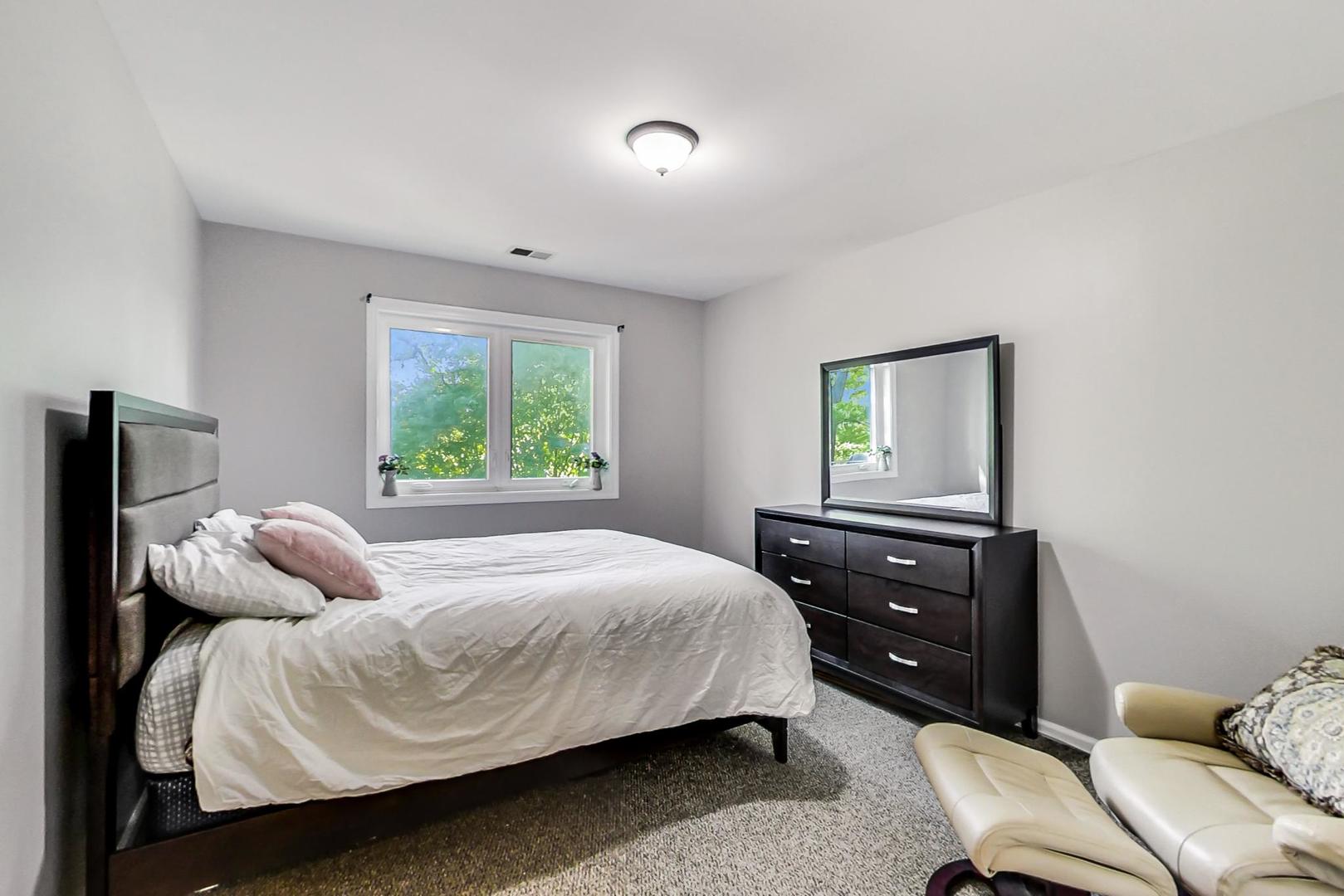 9801 Gross Point Road, Unit 306 Skokie, IL 60076 - Photo 23 of 30