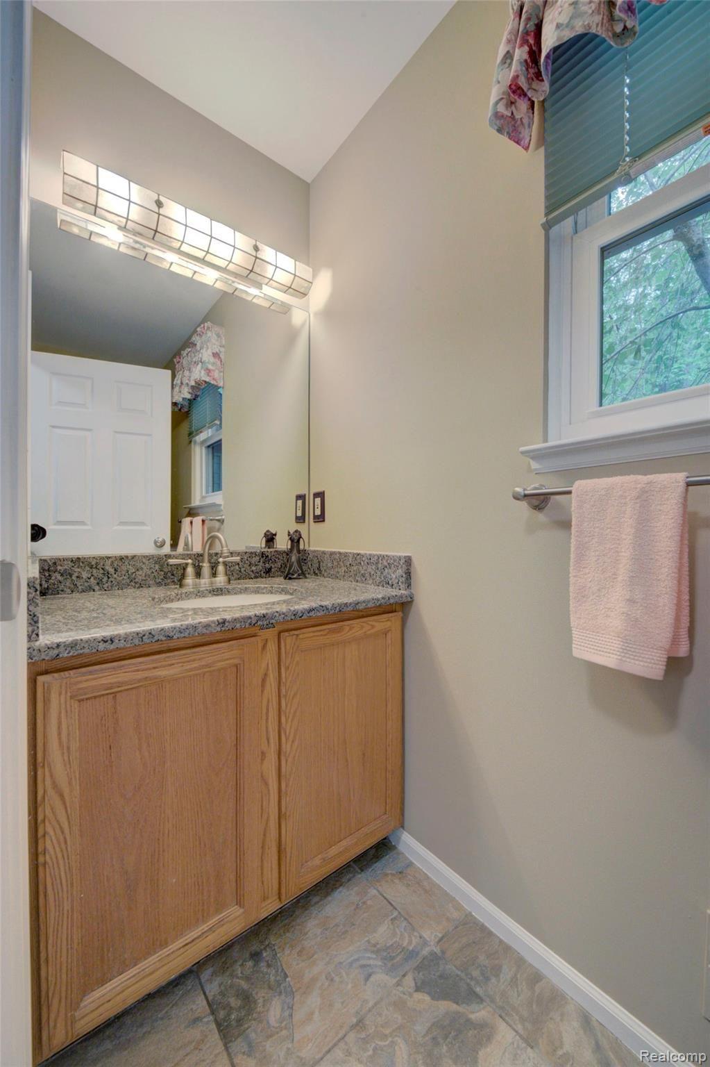 8164 Rattalee Lake Road Clarkston, MI 48348 - Photo 31 of 96 4H8B0474_5_6.jpg