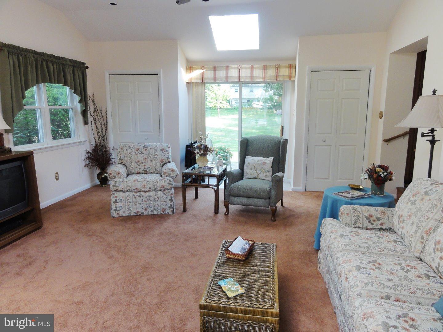8 Pheasant Road Audubon, PA 19403 - Photo 12 of 25 Family Room
