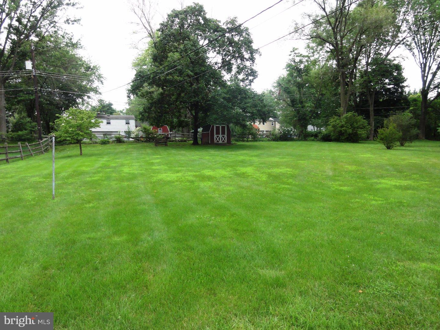 8 Pheasant Road Audubon, PA 19403 - Photo 25 of 25 Back Yard