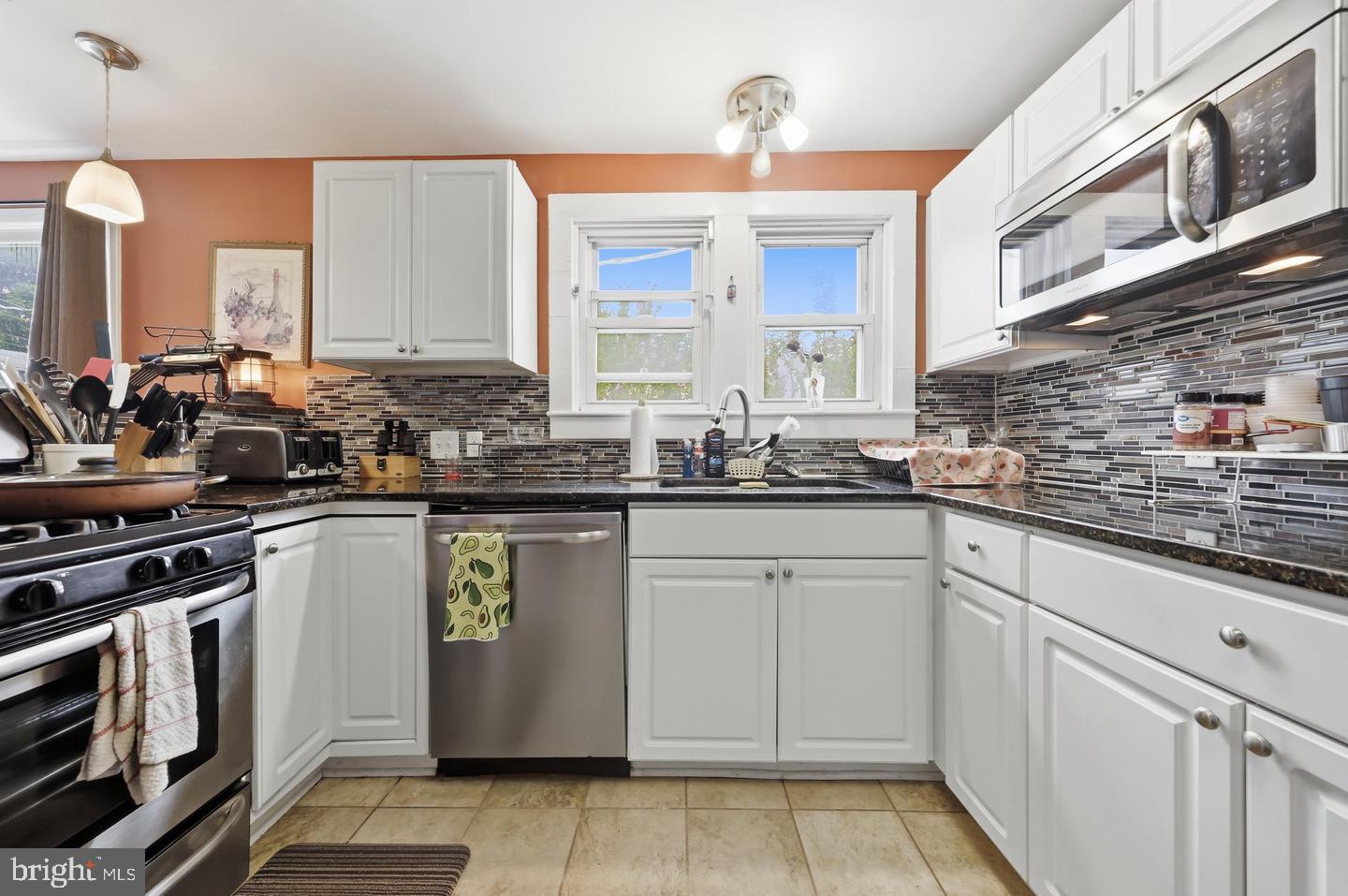25327 Highfield Road Cascade, MD 21719 - Photo 15 of 52 Kitchen