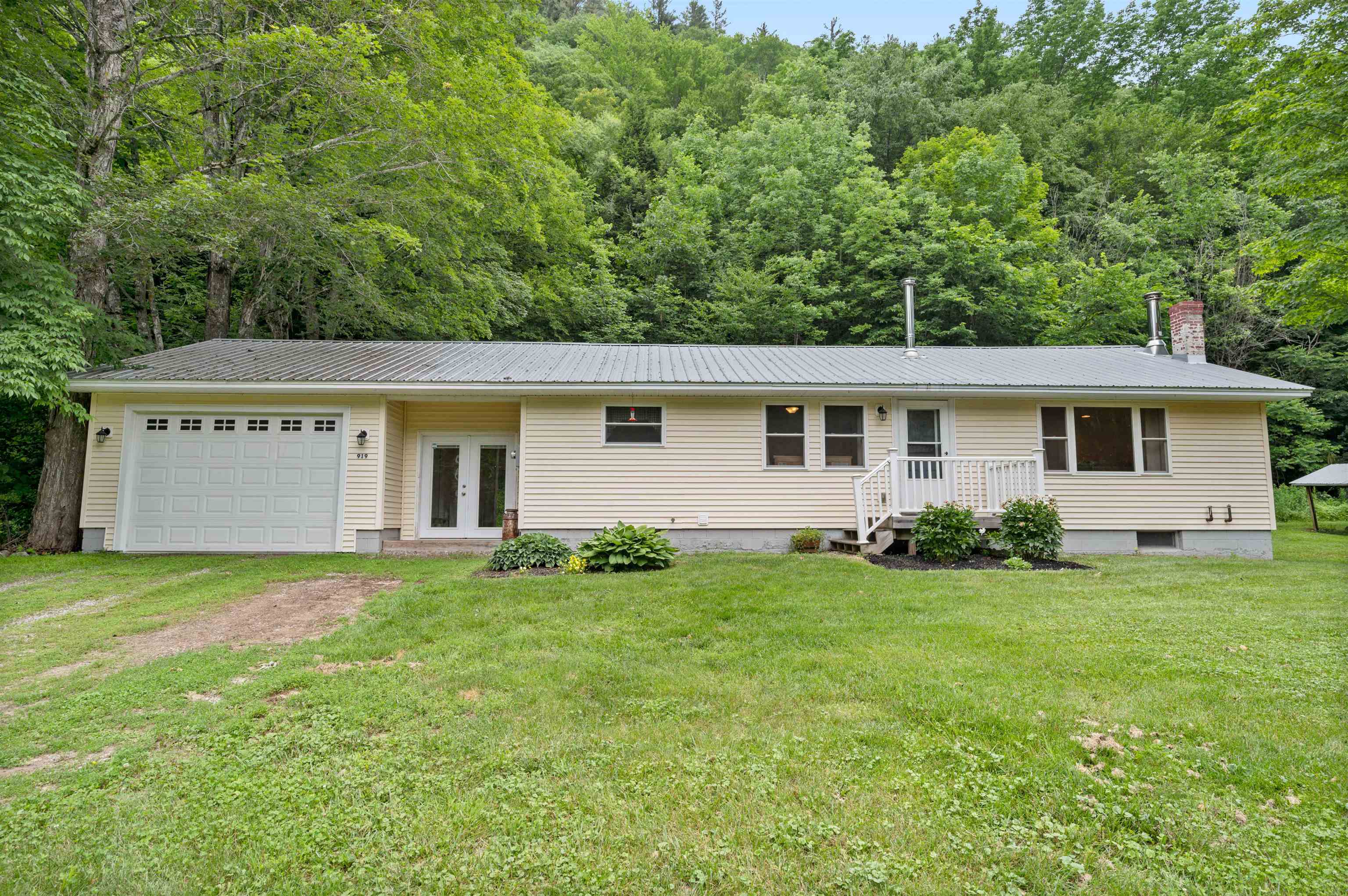 919 Vermont Rte 100 Rochester, VT 05767 - Photo 2 of 43