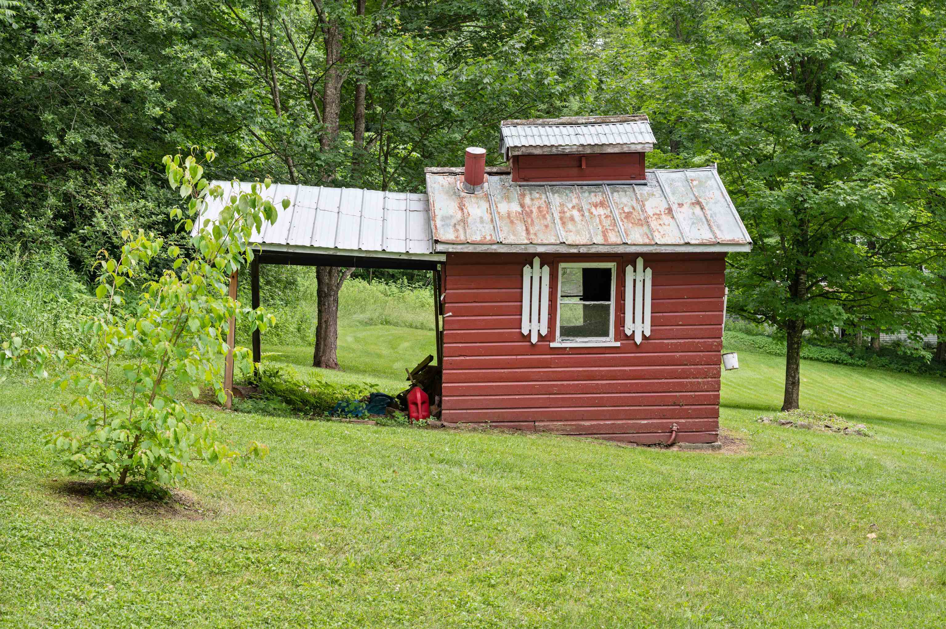 919 Vermont Rte 100 Rochester, VT 05767 - Photo 37 of 43