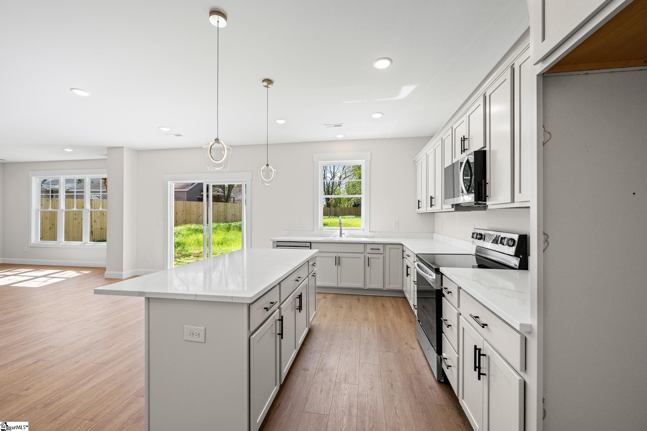 7 Judson Road Greenville, SC 29611 - Photo 11 of 26 Gallery Image 11