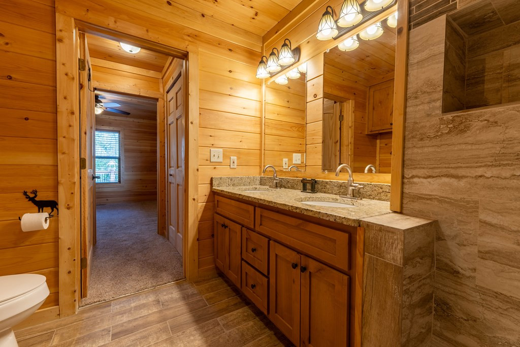 101 Abbygale Road Murphy, NC 28906 - Photo 26 of 44 Master Bathroom