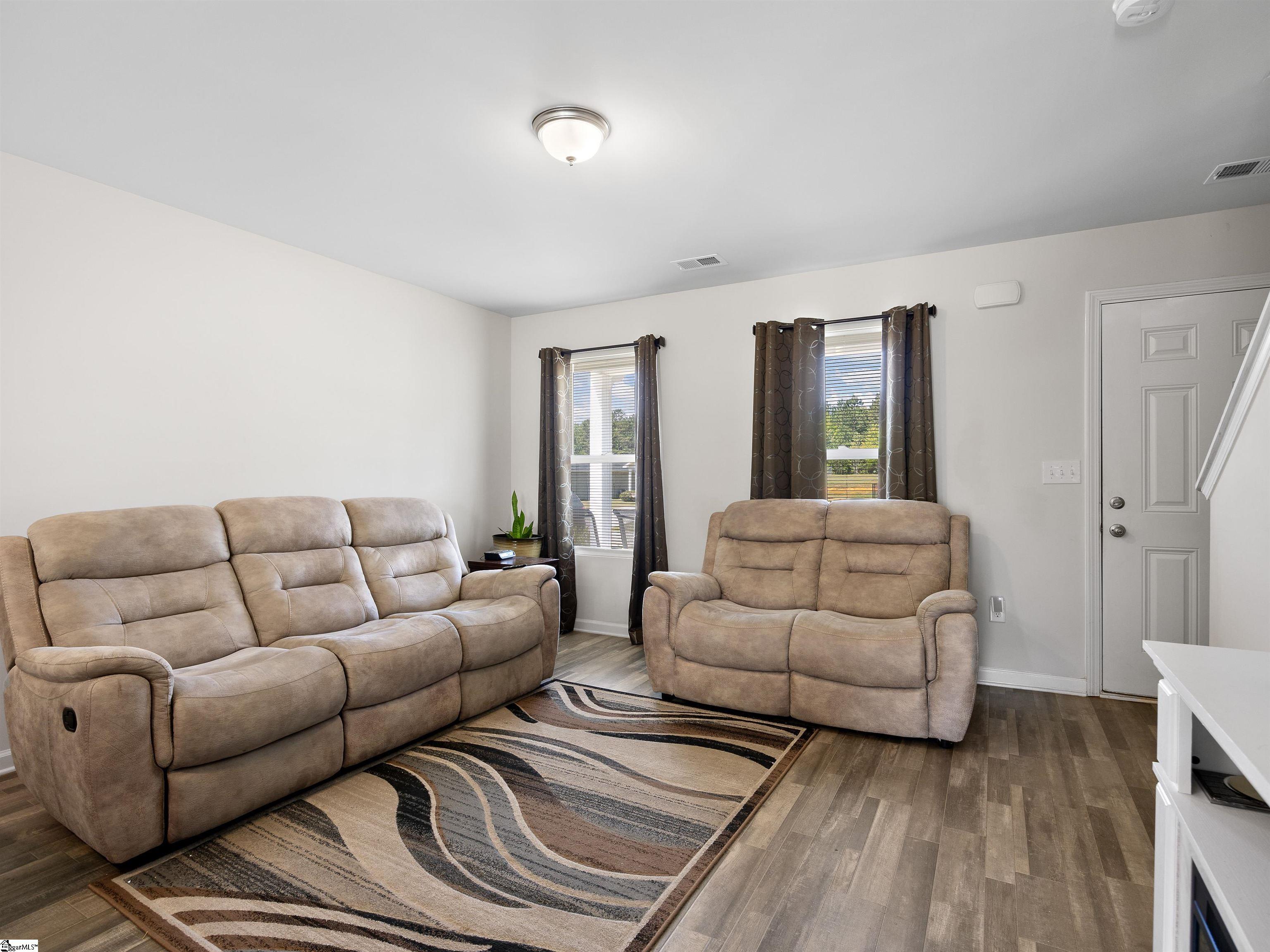 196 Bennett Dairy Road Spartanburg, SC 29307 - Photo 3 of 27 Gallery Image 3