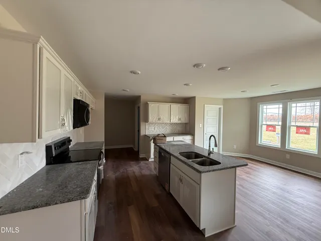 $317,900 | 61 Maxwell Farm Lane, Selma, NC 27576