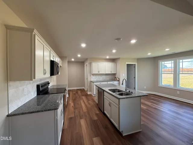 $317,900 | 61 Maxwell Farm Lane, Selma, NC 27576