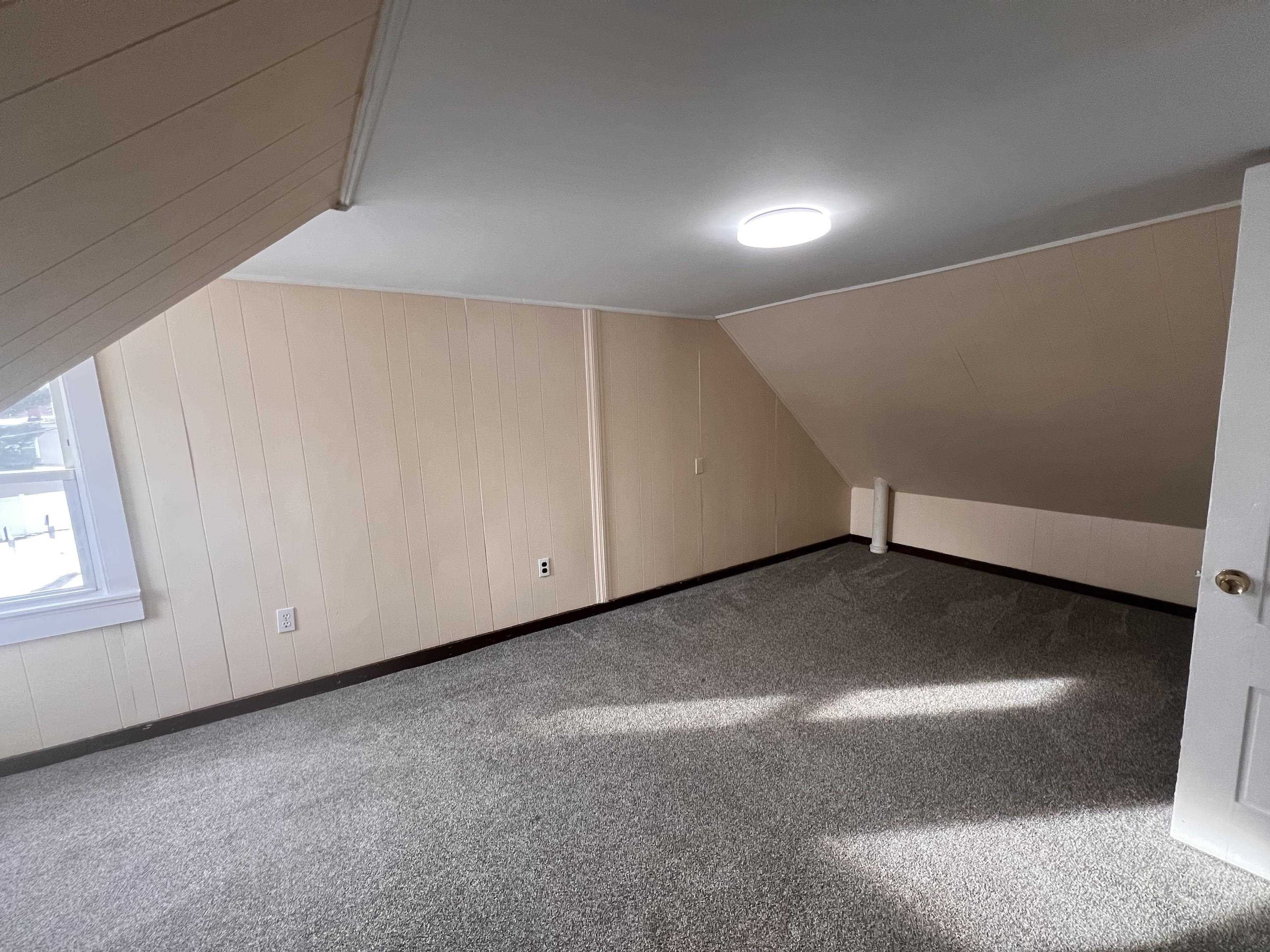 15 1/2 Ridge Street Nashua, NH 03064 - Photo 11 of 15