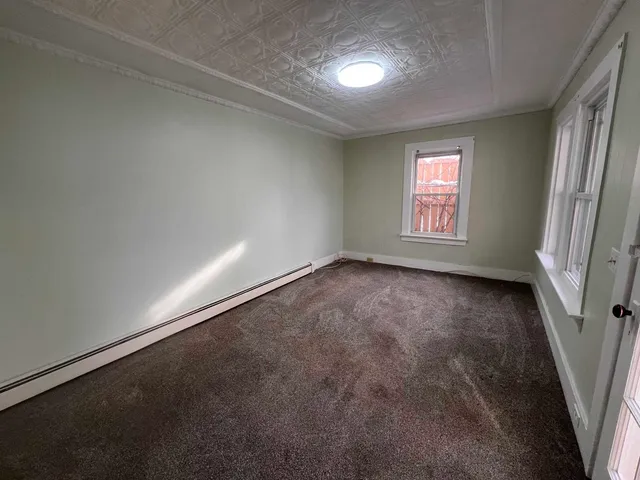 $2,300 | 15 1/2 Ridge Street, Nashua, NH 03064