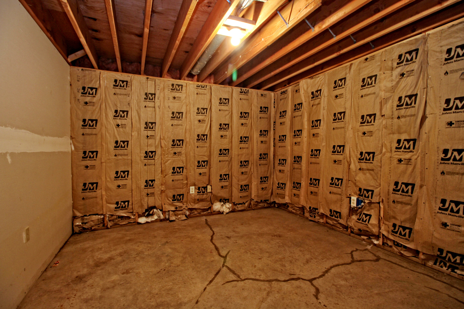 9763 West 1000S Road Bonfield, IL 60913 - Photo 19 of 23 a view of a room with gym equipment