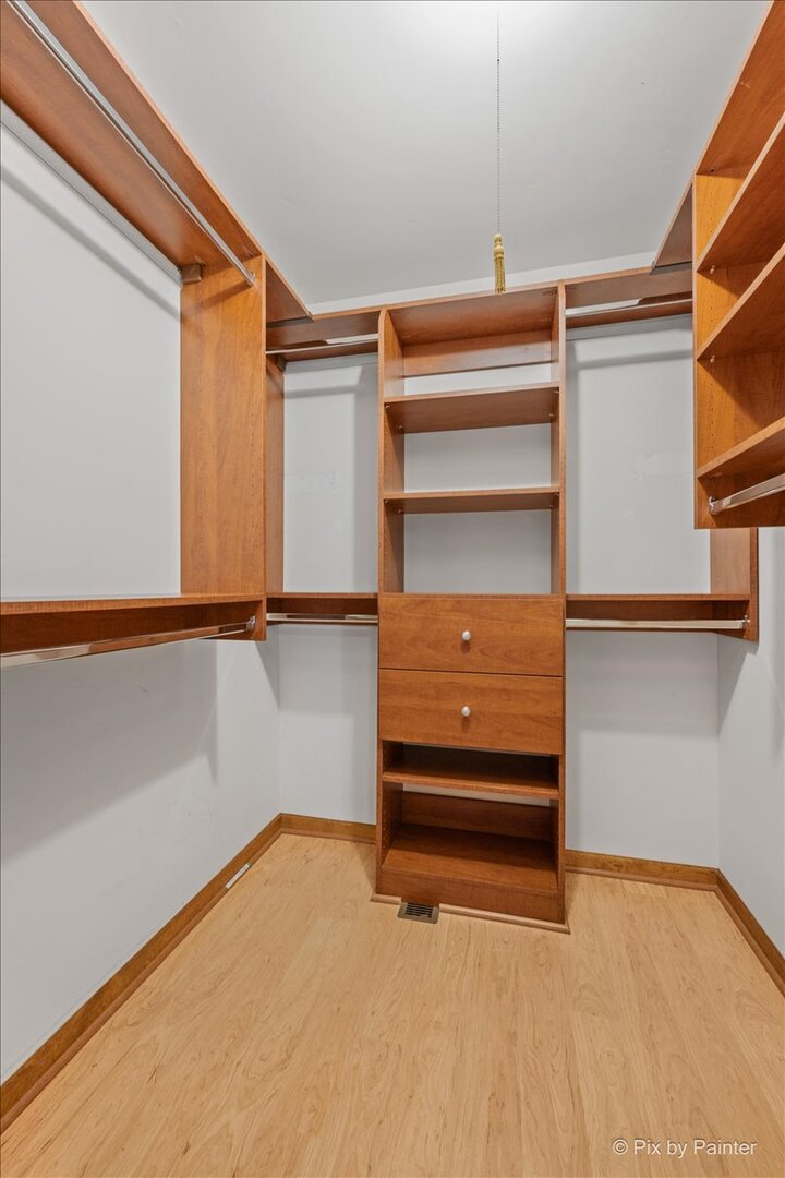 1305 Sequoia Road Naperville, IL 60540 - Photo 17 of 51 Gallery Image 17
