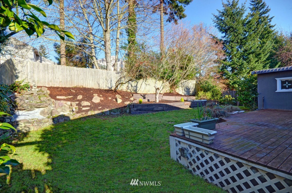 12718 Northeast 199th Street Bothell, WA 98011 - Photo 18 of 24 Gallery Image 18