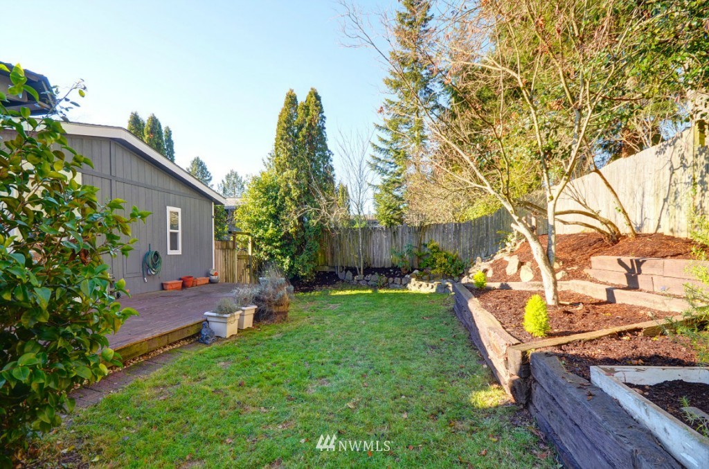 12718 Northeast 199th Street Bothell, WA 98011 - Photo 19 of 24 Gallery Image 19