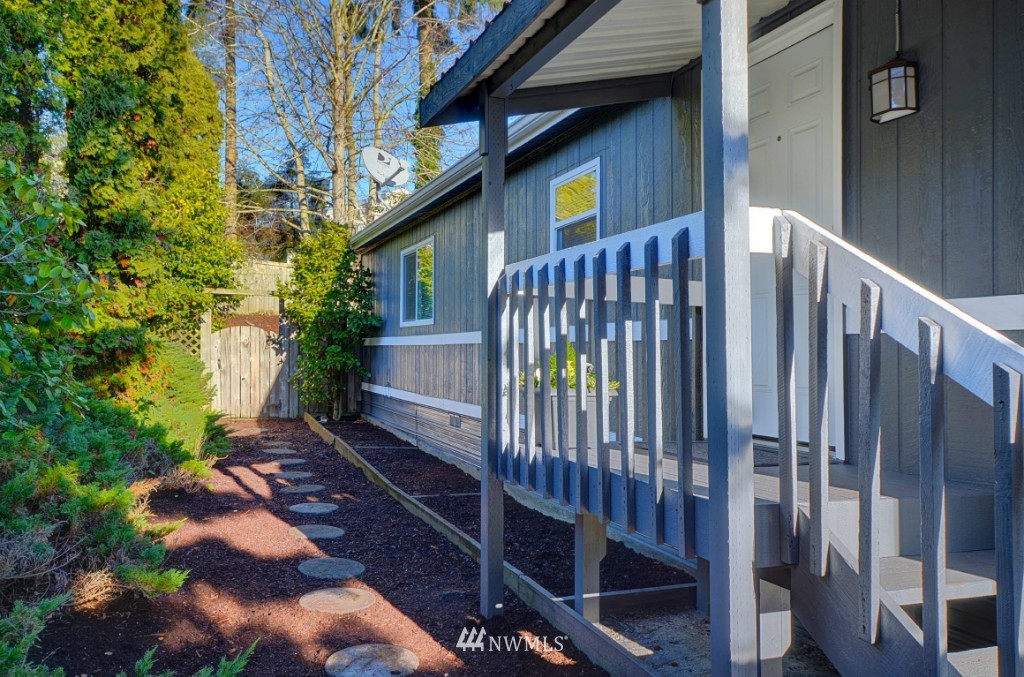 12718 Northeast 199th Street Bothell, WA 98011 - Photo 3 of 24 Gallery Image 3